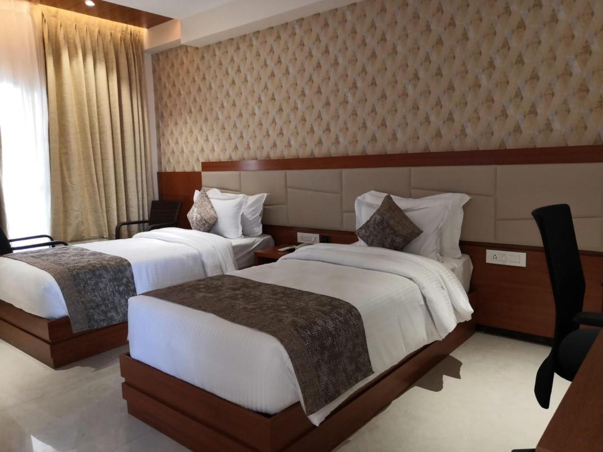 Robusta Inn Чикмагалур Экстерьер фото